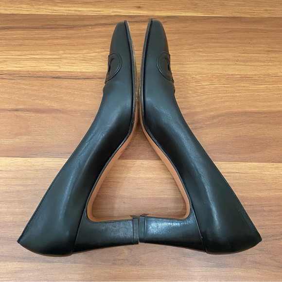 Vintage SALVATORE FERRAGAMO DE38650 Black Leather Logo Pumps Heels Size 6 AAAA - Picture 9 of 15
